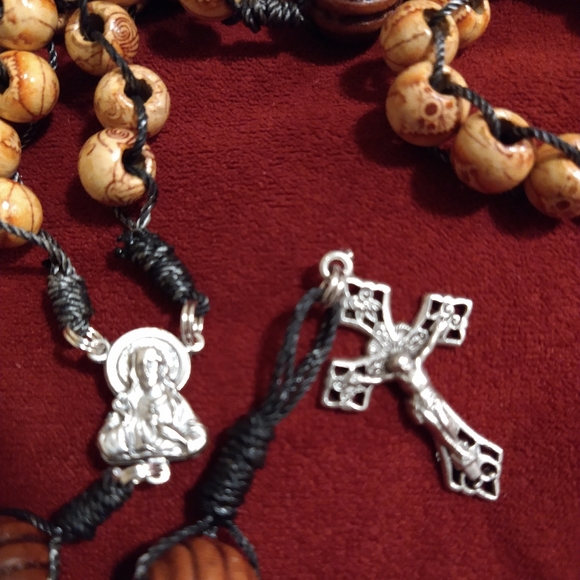 15 Decade Pull Rosary - Picture 2 of 5